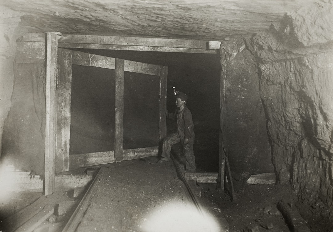 Advanced Mine Safety & Risk Management